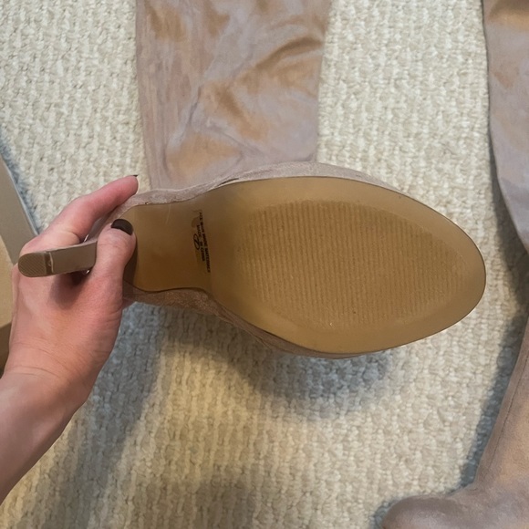 Brand New Charlotte Russe Knee High Tie-Up Suede Boots Size 7 - Picture 3 of 4